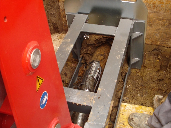 Berstlining mit Zugkraftmessung© TERRA AG, Reiden, Switzerland