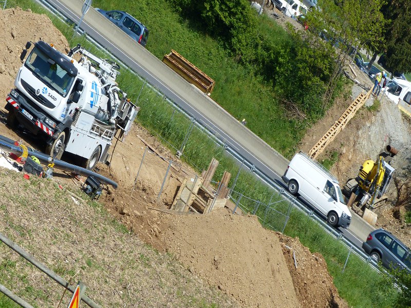 39 m gerammte Rohre unter Autobahn, 39 m (129 ft) pipe section © TERRA AG, Reiden, Switzerland