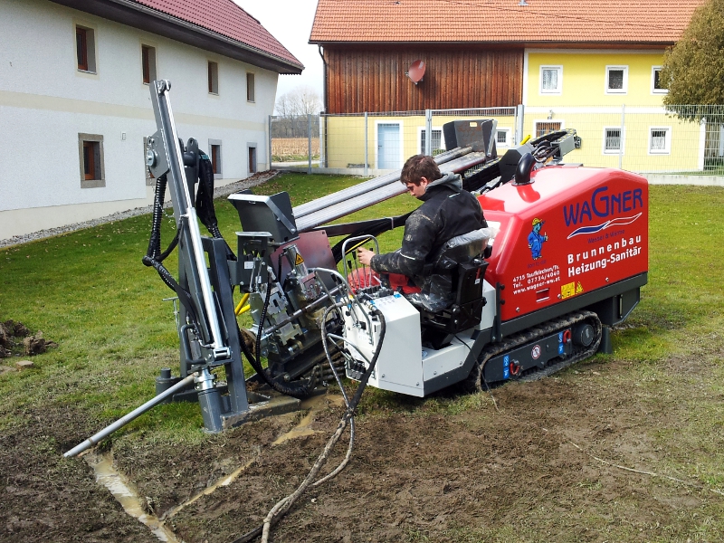 Horizontal-Bohranlage, horizontal directional drilling © TERRA AG, Reiden, Switzerland