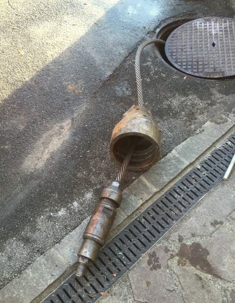 Cable Burster X 300 C renews Sewer House Connection, TERRA  site report 231, pic 4