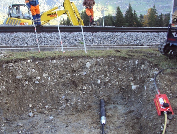 Erdrakete TERRA T 135 F underground piercing tool mole fonceur
© TERRA AG, Reiden, Switzerland