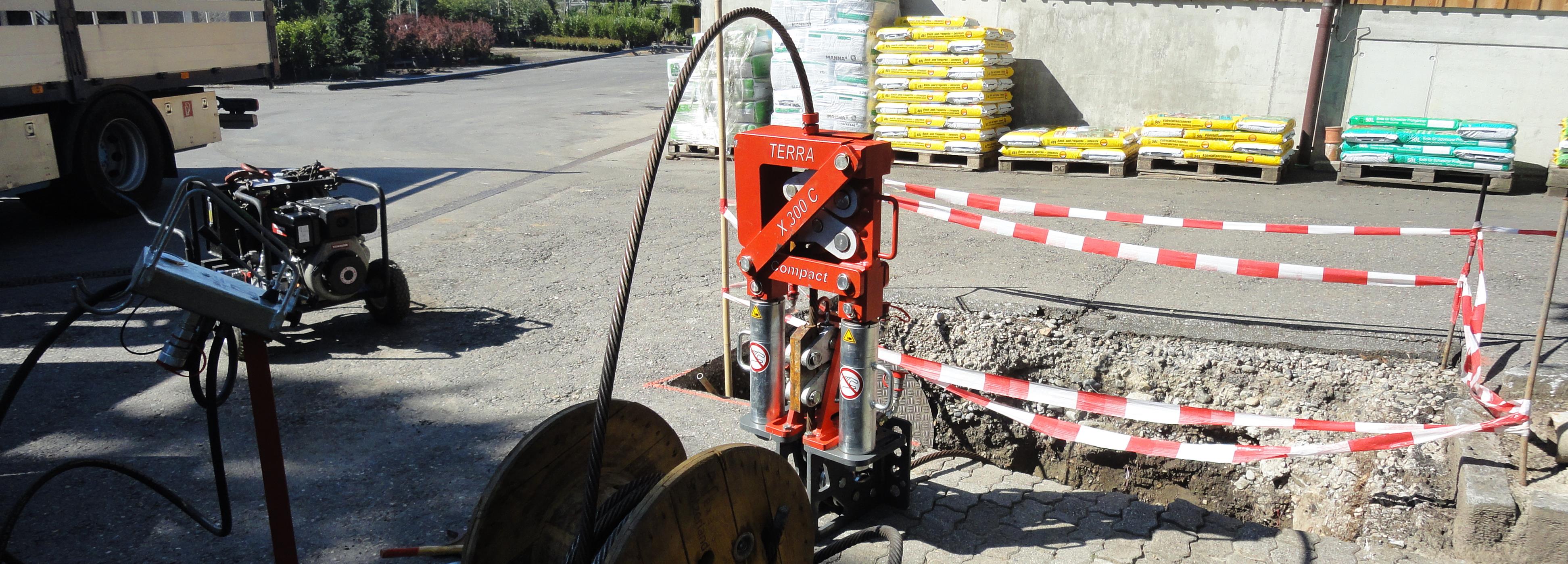 Trenchless Technology HDD drilling machines and piercing tools