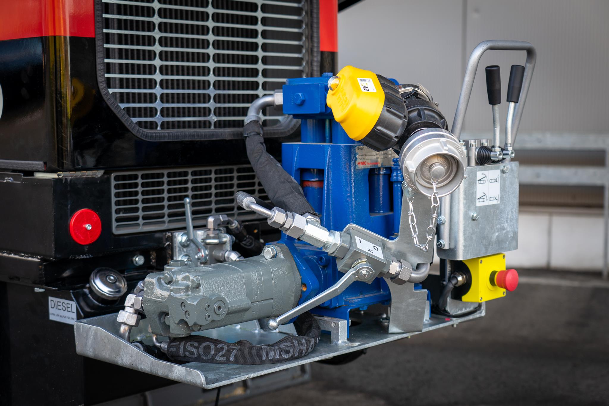 FMC Pump on board (95 l/min - 26 gpm)