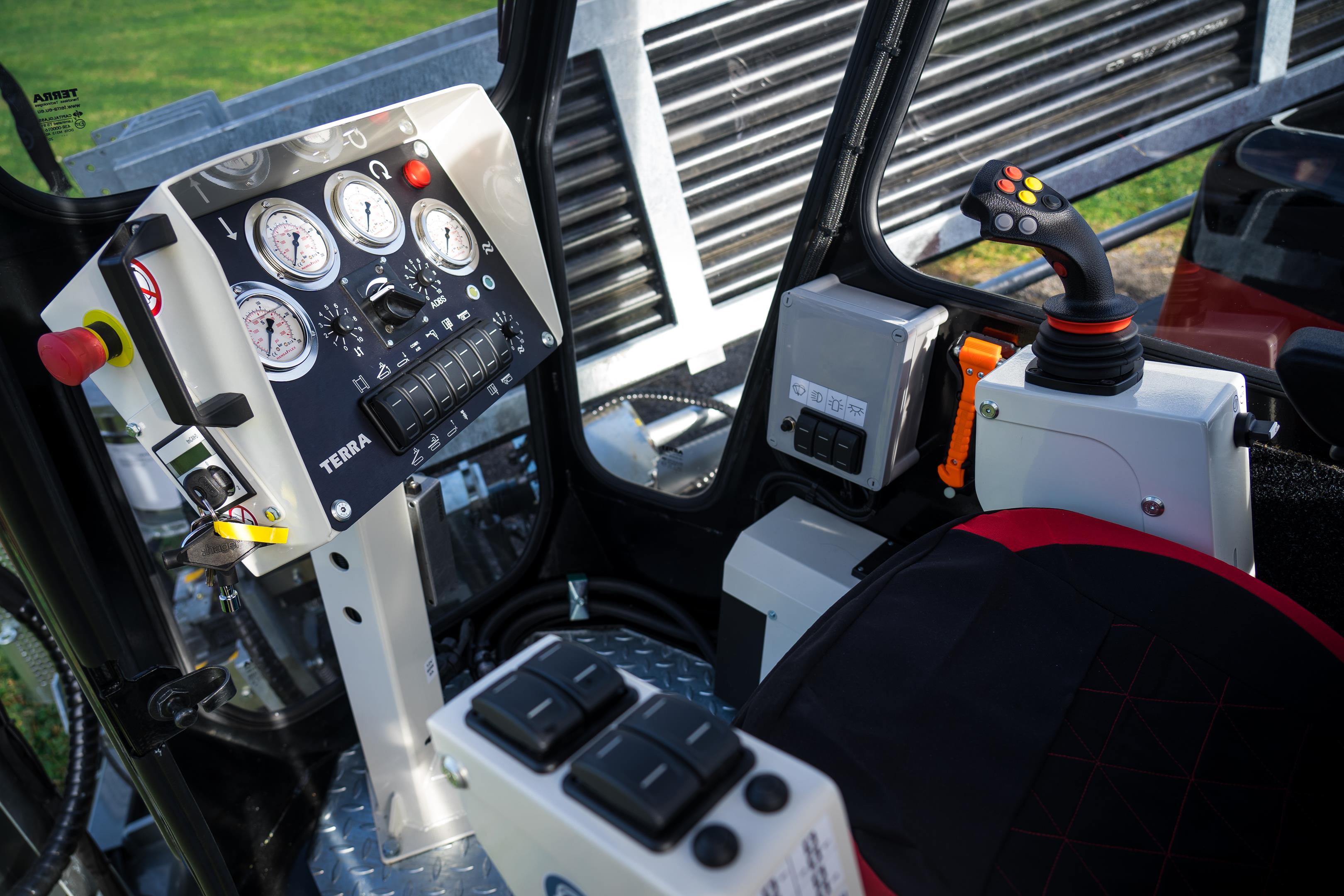 Intelligent drilling assistant systems