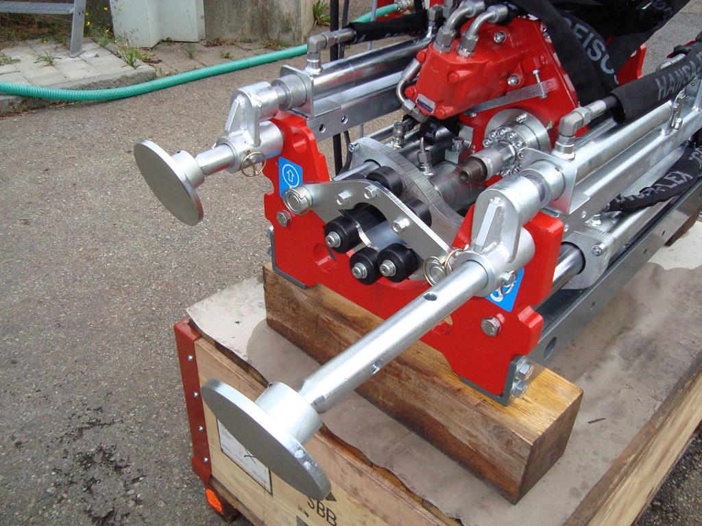 Hydraulic cylinders