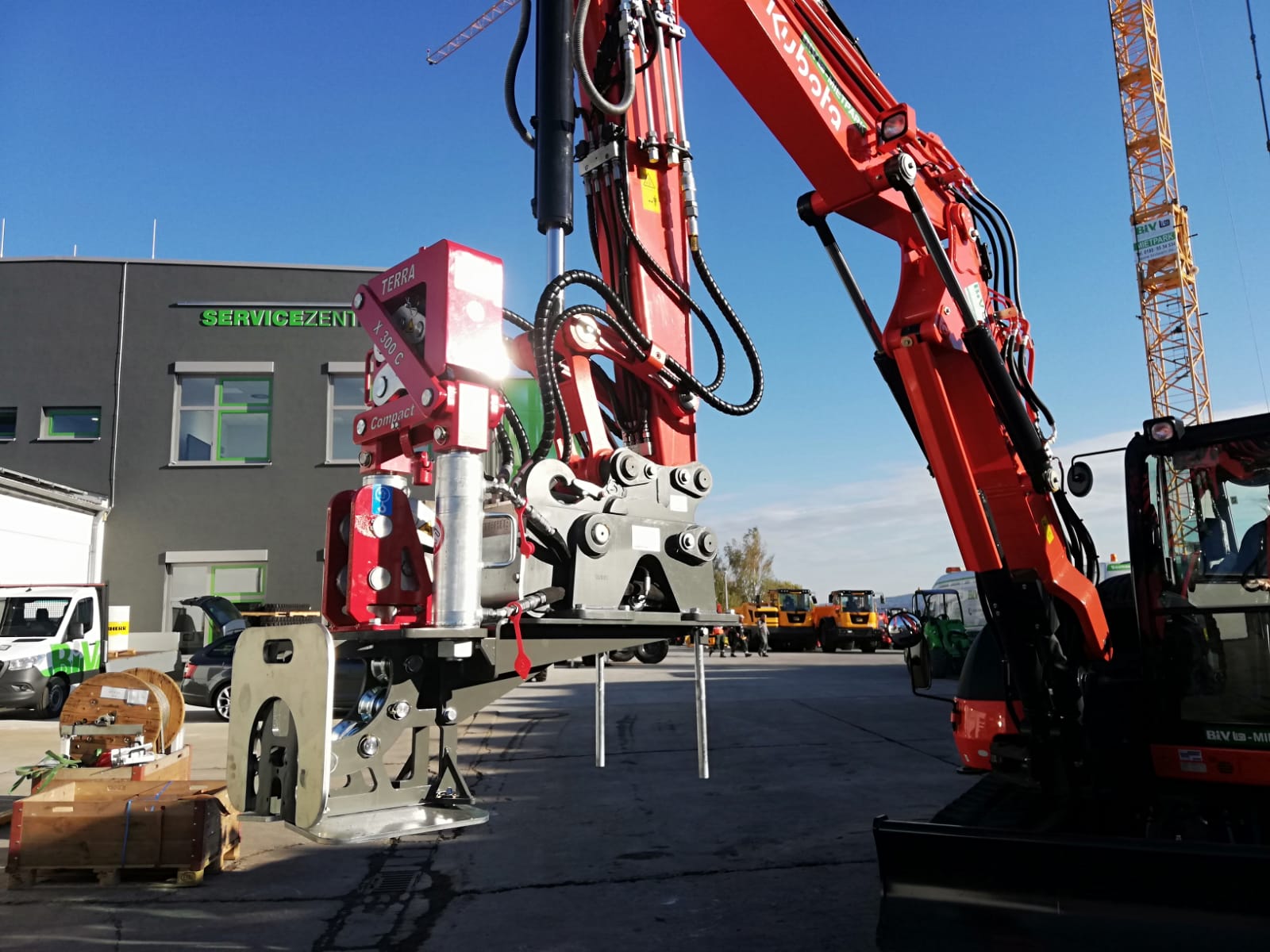 Power supply by backhoe or mini-excavator